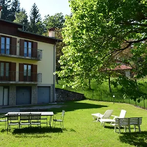 Green House Nel Bosco , Bossico Italia